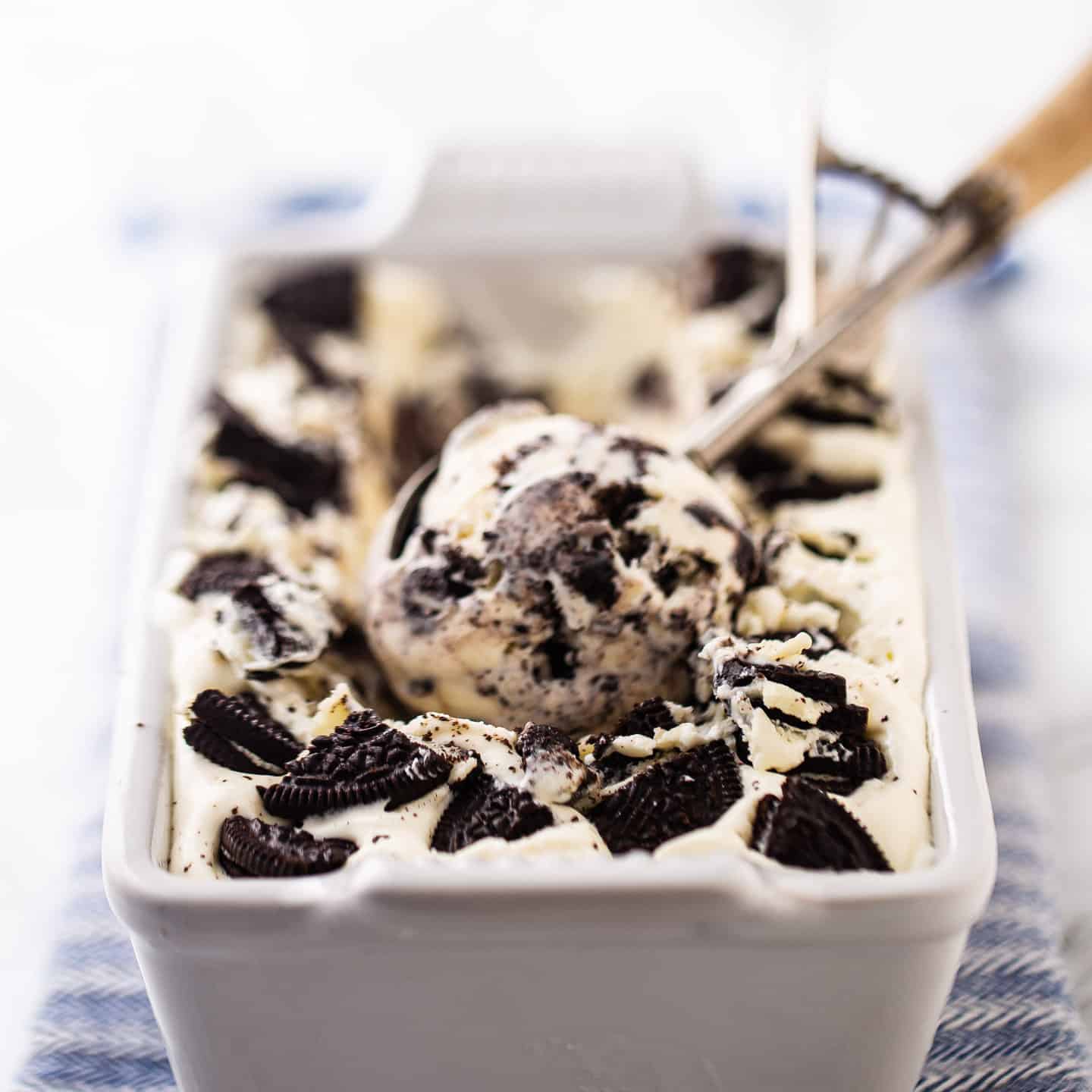 No Ice Cream Maker? Make Delicious Oreo Ice Cream Today!